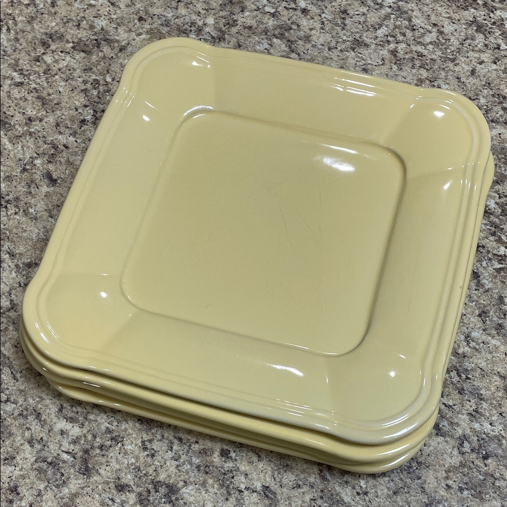 Celebrating Home Somerset Stoneware Dinner Plates. Set of 4  Like New-EUC
